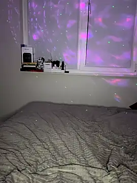 Amelia Peach online show from 11.15.25