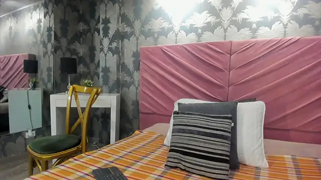 VictoriaQueen Fg online show from 10.21.25