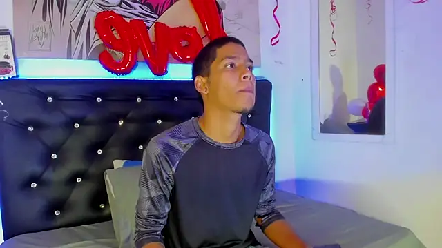 Snapshot of xxKamadevaxx chatting on 09.21.25 xxKamadevaxx online show from 09.21.25