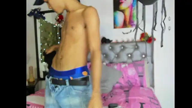 Snapshot of xxKamadevaxx chatting on 10.11.25 xxKamadevaxx online show from 10.11.25