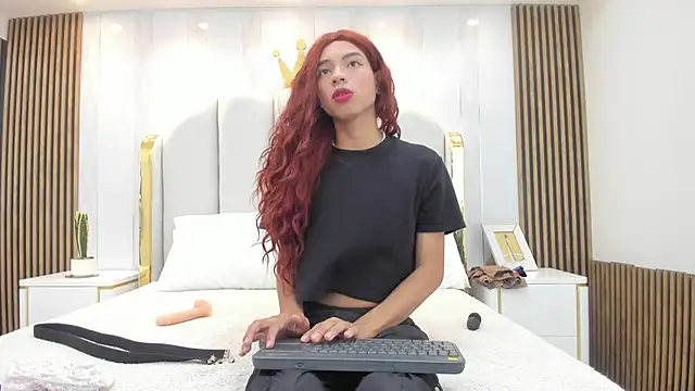 iris scott1 online show from 09.18.25