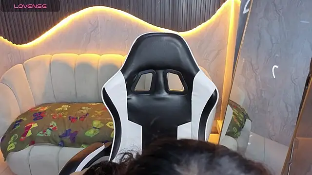 Maia Tx online show from 10.11.25