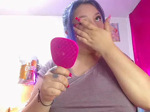 Emma  Fox  online show from 09.28.25