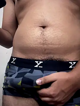 Snapshot of engineerboy14 chatting on 10.06.25 engineerboy14 online show from 10.06.25