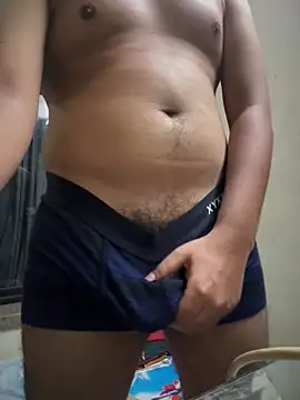 Snapshot of engineerboy14 chatting on 10.16.25 engineerboy14 online show from 10.16.25