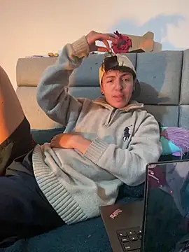 NaytonFreeman online show from 12.18.25