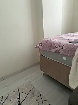 ALEYNABEREN1 online show from 10.18.25