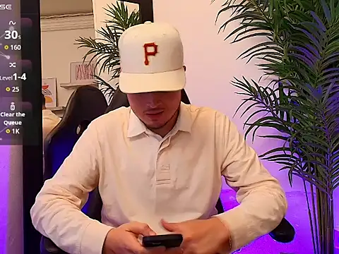 SALVATORE MULLER1 online show from 10.05.25