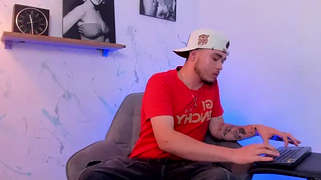 SALVATORE MULLER1 online show from 10.14.25