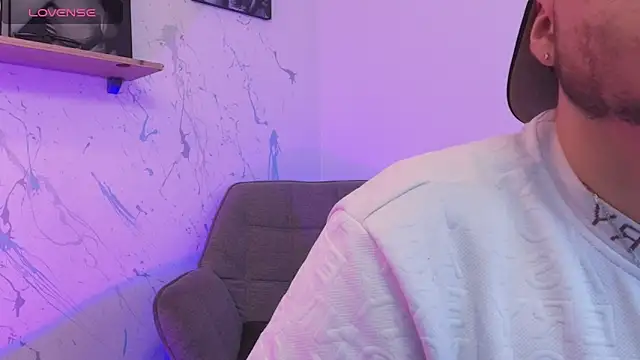 SALVATORE MULLER1 online show from 11.03.25