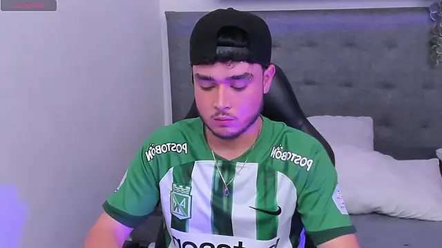 SALVATORE MULLER1 online show from 11.08.25