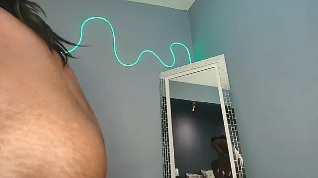 CamilaaSaenz online show from 10.14.25