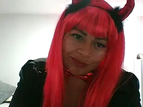 adri89-g online show from 10.31.25