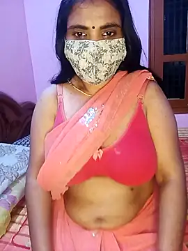 Snapshot of KannadaTamilTeluguBeauty chatting on 10.26.25 KannadaTamilTeluguBeauty online show from 10.26.25