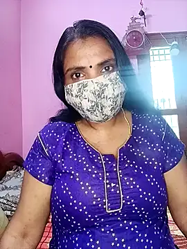 Snapshot of KannadaTamilTeluguBeauty chatting on 10.27.25 KannadaTamilTeluguBeauty online show from 10.27.25