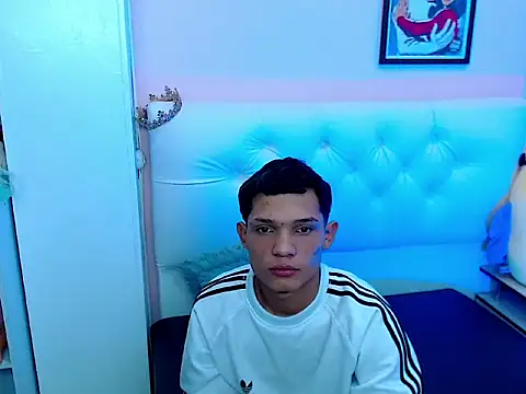 EL VENEZOLANO 22CM online show from 09.19.25