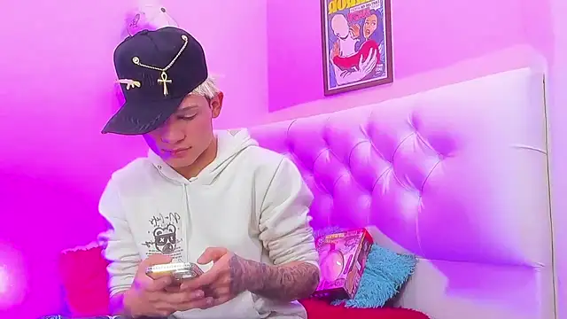 EL VENEZOLANO 22CM online show from 12.15.25