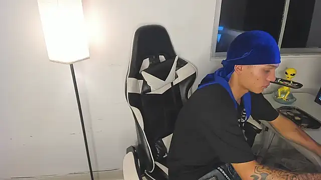 EL VENEZOLANO 22CM online show from 02.08.26