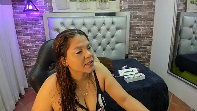 eva sk online show from 10.23.25