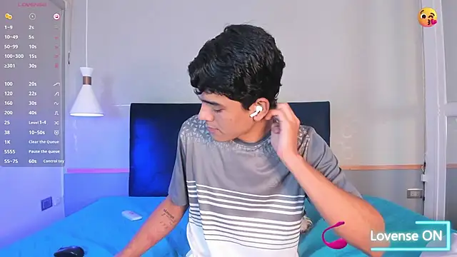 SandroVeyra online show from 12.14.25