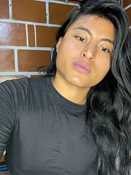 Michelle Narvaez online show from 12.20.25