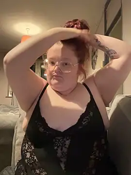 Snapshot of AmberBliss-X chatting on 11.19.25 AmberBliss-X online show from 11.19.25