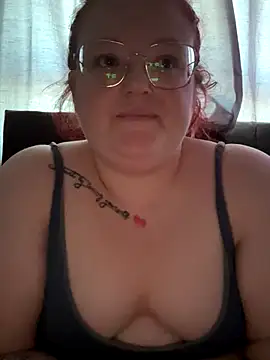 Snapshot of AmberBliss-X chatting on 11.20.25 AmberBliss-X online show from 11.20.25