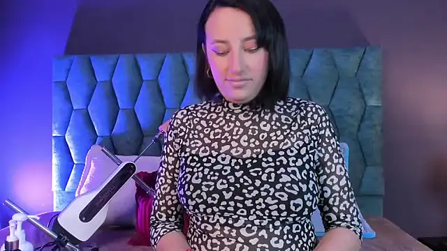 Snapshot of judy_campbell chatting on 02.25.26 judy campbell online show from 02.25.26