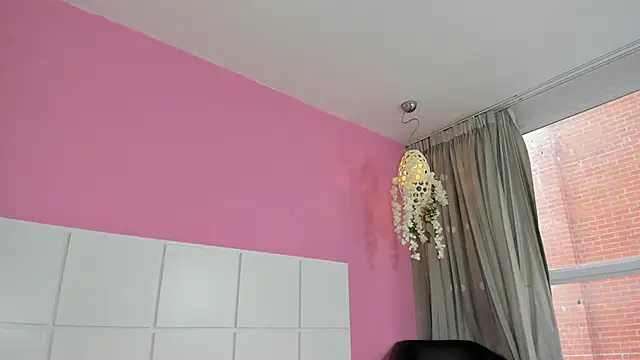 Aliciabloom online show from 09.23.25