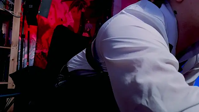 Vincent Hardman online show from 04.17.26