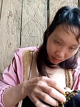 bonnie-00 online show from 09.25.25