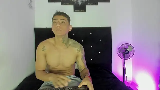 maykel and mike online show from 11.29.25