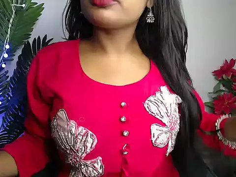 Snapshot of Naughtyy_stripgirl chatting on 10.24.25 Naughtyy stripgirl online show from 10.24.25