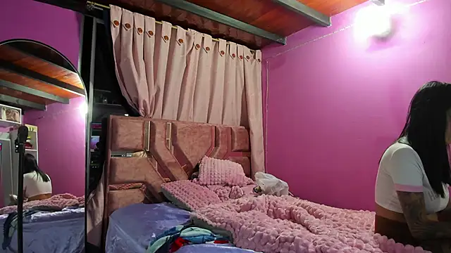 Missmoonstar online show from 11.11.25