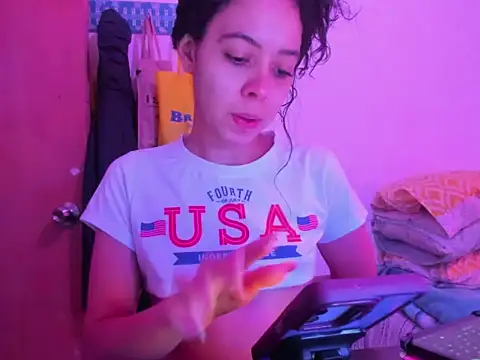 Snapshot of Annie_rosse1017 chatting on 02.28.26 Annie rosse1017 online show from 02.28.26