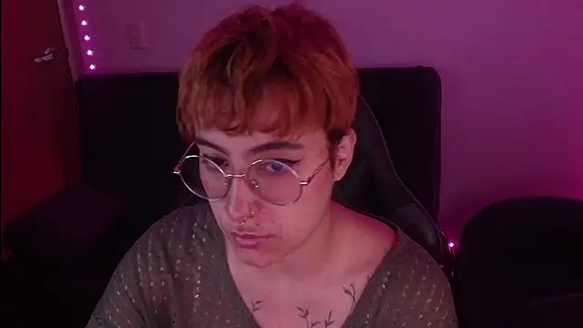 Miacatsito3 online show from 10.01.25