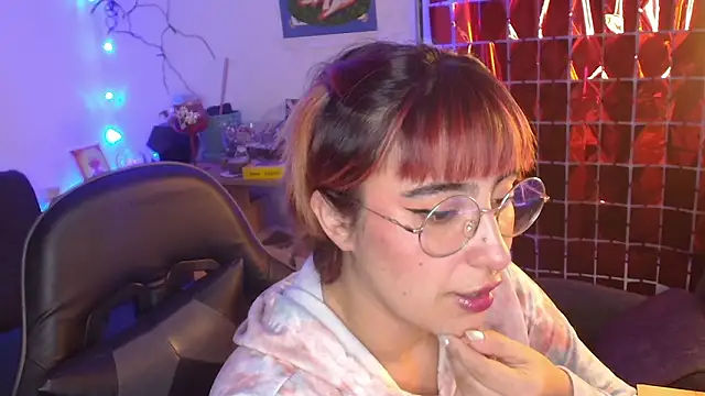 Miacatsito3 online show from 03.05.26