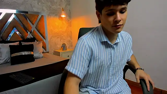 Snapshot of kraven_lust chatting on 01.18.26 kraven lust online show from 01.18.26