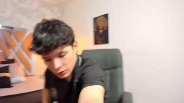 Snapshot of kraven_lust chatting on 02.06.26 kraven lust online show from 02.06.26