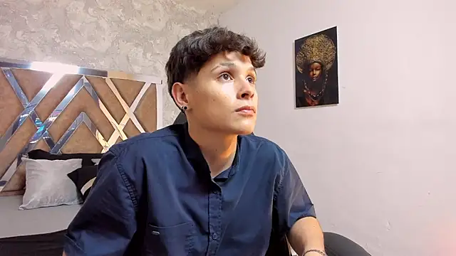 Snapshot of kraven_lust chatting on 02.13.26 kraven lust online show from 02.13.26