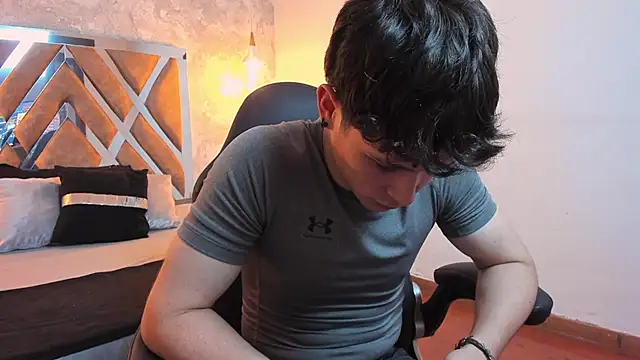 Snapshot of kraven_lust chatting on 02.28.26 kraven lust online show from 02.28.26