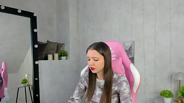 Snapshot of Amanda_Reedd chatting on 09.29.25 Amanda Reedd online show from 09.29.25