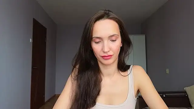 Lillian-Clark online show from 02.10.26