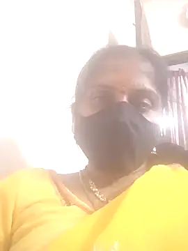 Snapshot of Sowjanya-telugu chatting on 09.25.25 Sowjanya-telugu online show from 09.25.25