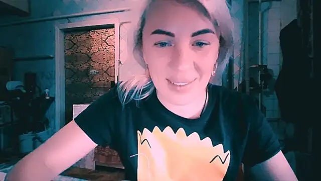 Snapshot of EmmaCat_ chatting on 10.24.25 EmmaCat online show from 10.24.25