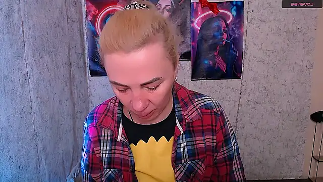 EmmaCat  online show from 01.13.26