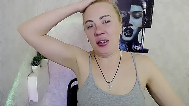 EmmaCat  online show from 02.10.26