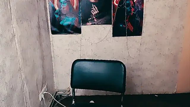 EmmaCat  online show from 02.12.26