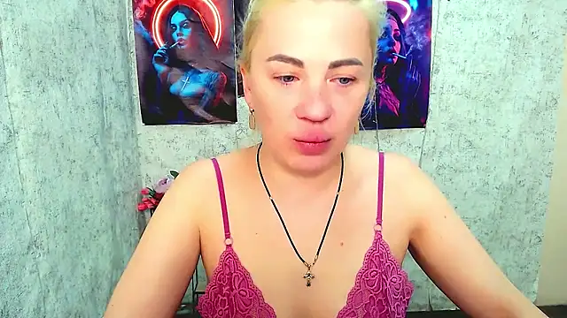 EmmaCat  online show from 03.23.26