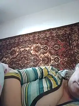 Snapshot of goodstyle chatting on 10.12.25 goodstyle online show from 10.12.25